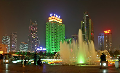 Обзорная вечерняя экскурсия по городу пешком в Китае