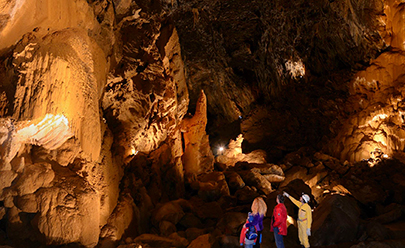 Пещеры Валлорб в Швейцарии