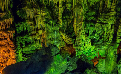 Пещера Сфендони 