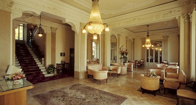 Victoria Grand Hotel (Менаджо)